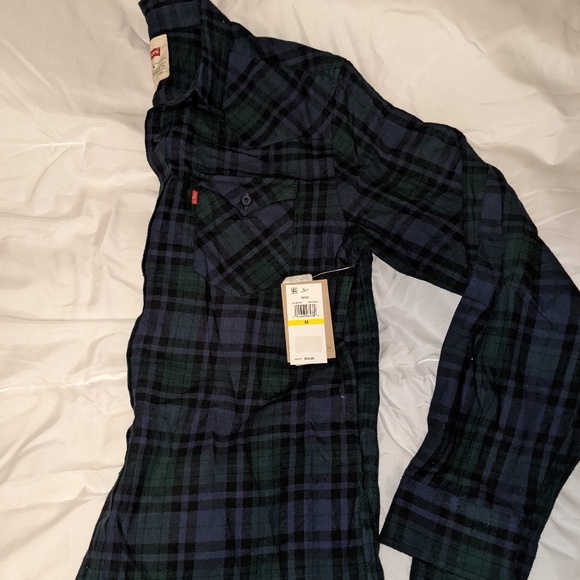 New Men's Medium Levi's work dress button down - Picture 3 of 5